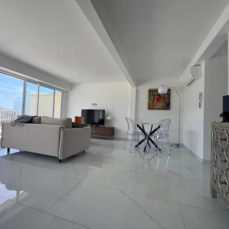 2 2 Terrasses Cannes