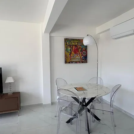 2 2 Terrasses * Cannes