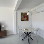 2 2 Terrasses * Канны